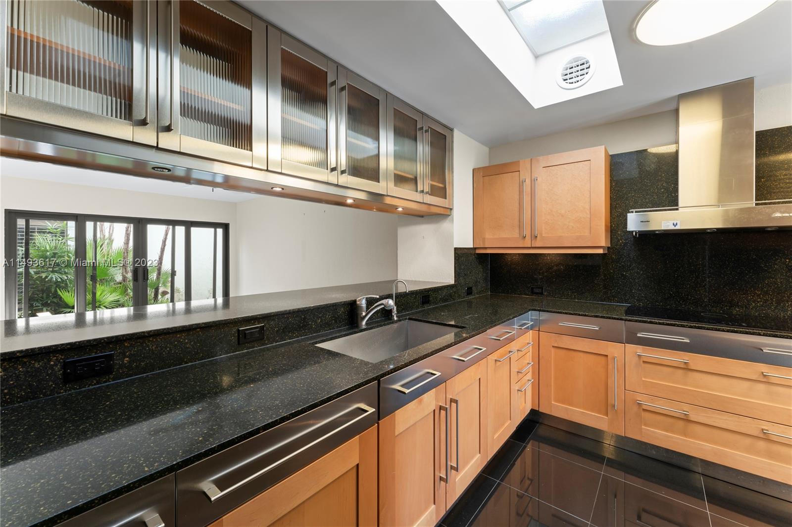 BAYTOWNE OF JONATHANS LAN - Residential