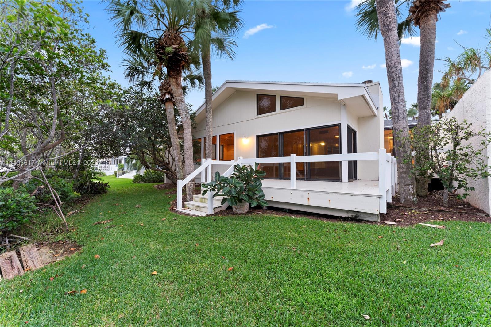 BAYTOWNE OF JONATHANS LAN - Residential