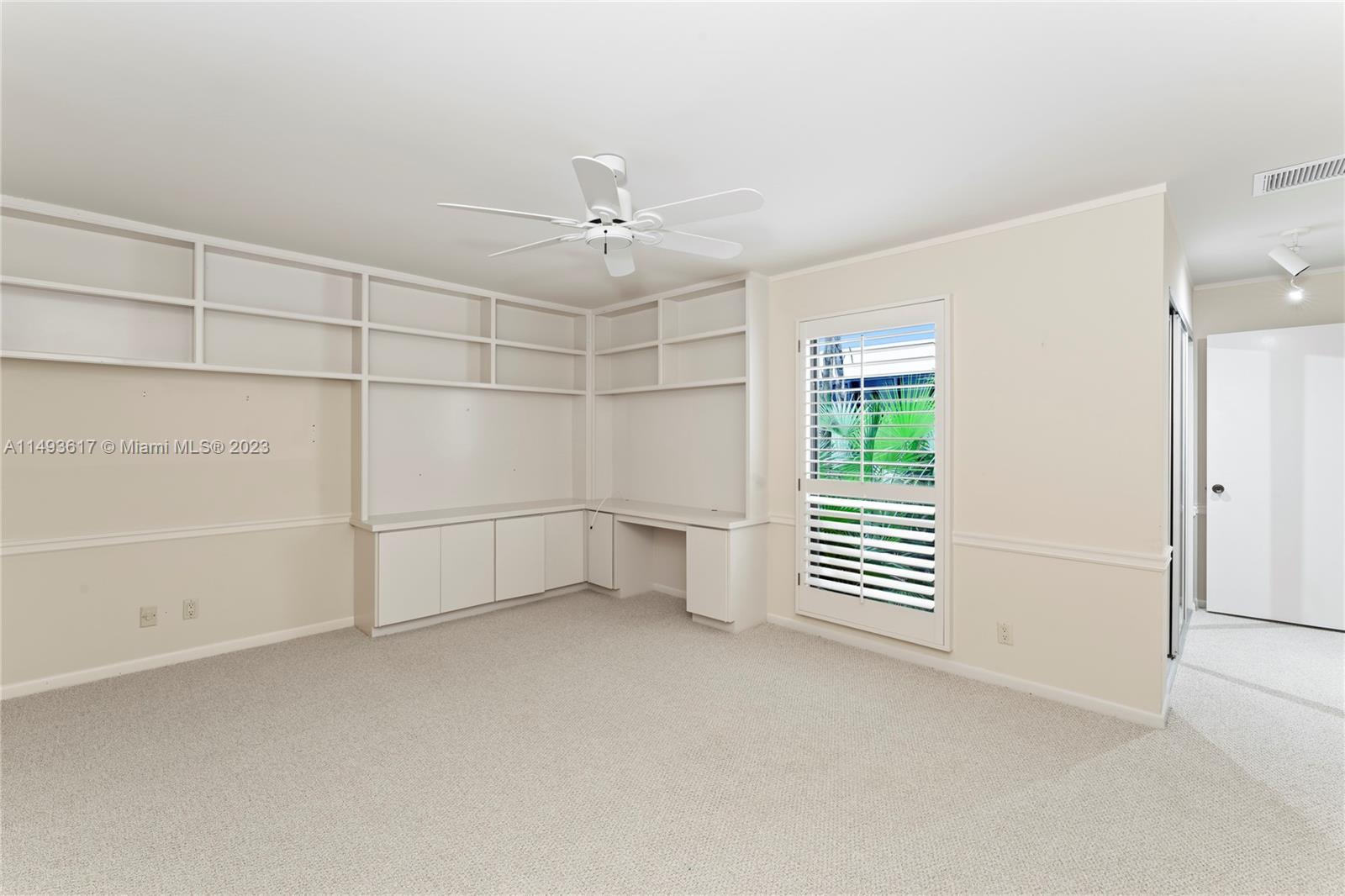 BAYTOWNE OF JONATHANS LAN - Residential