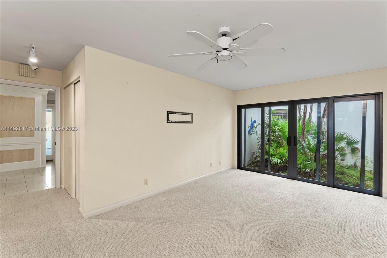 BAYTOWNE OF JONATHANS LAN - Residential