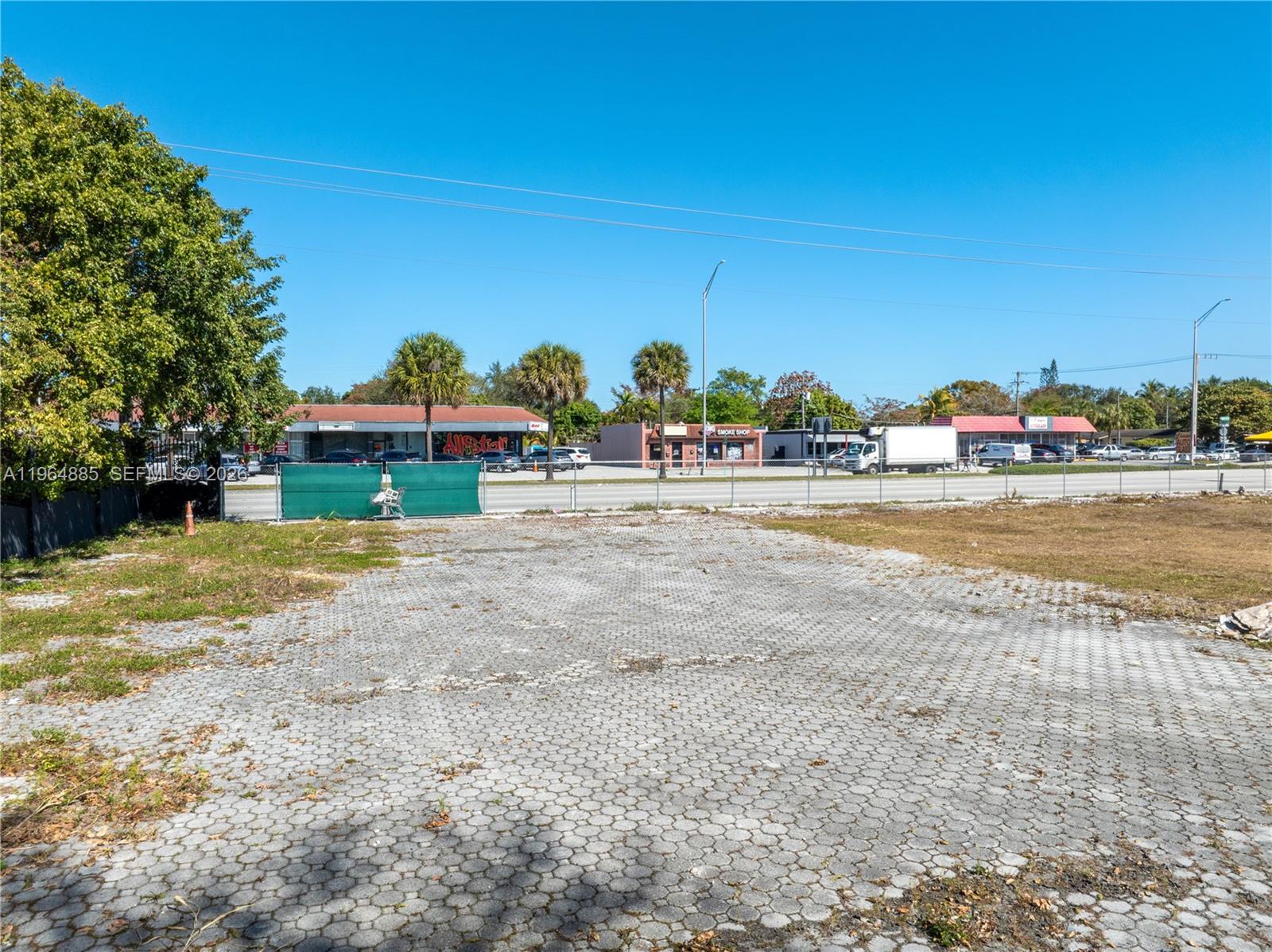 GUNTON HEIGHTS - Land