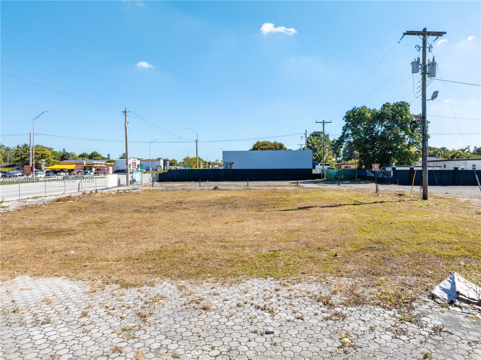 GUNTON HEIGHTS - Land