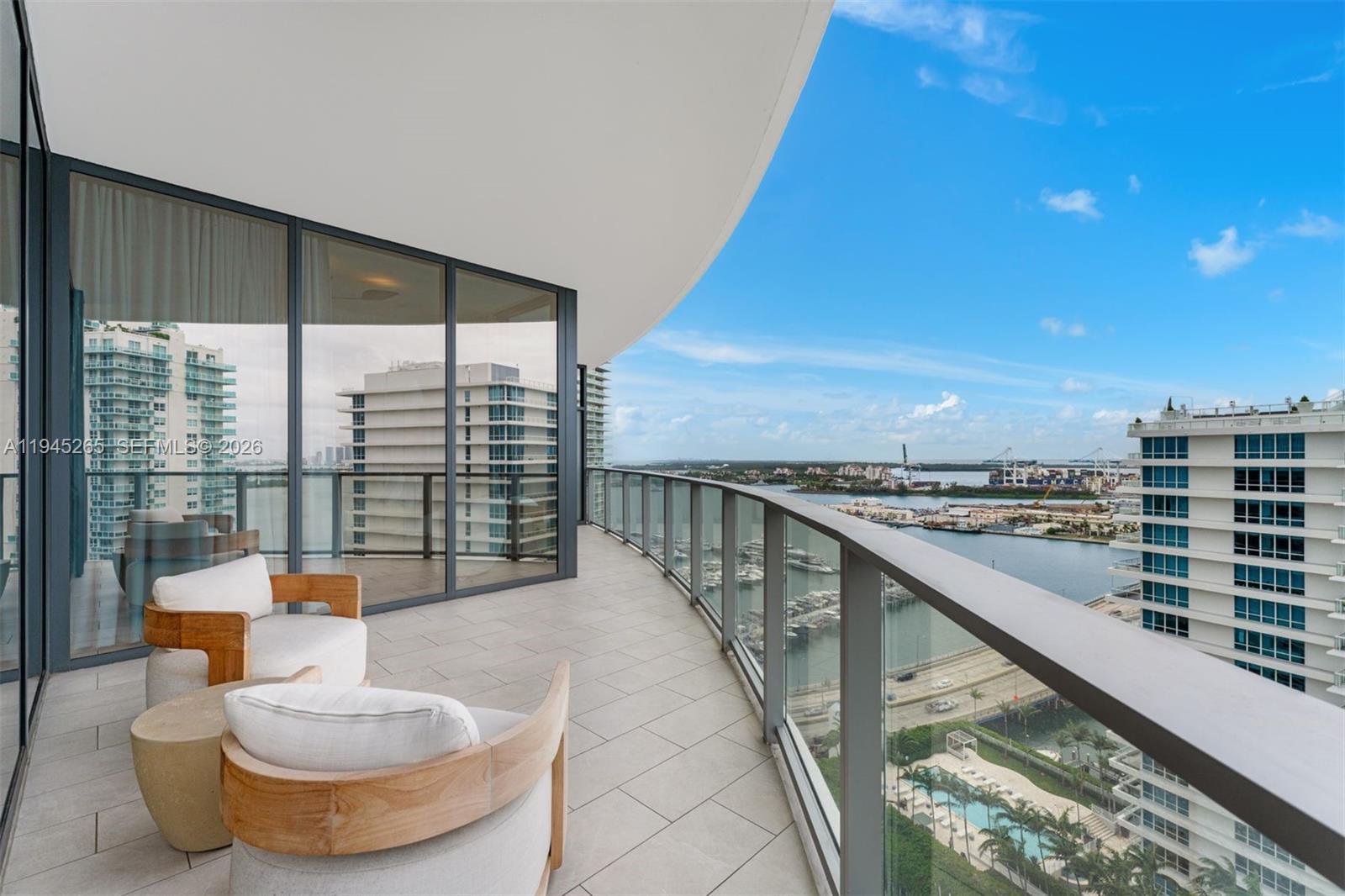 FIVE PARK - Residential