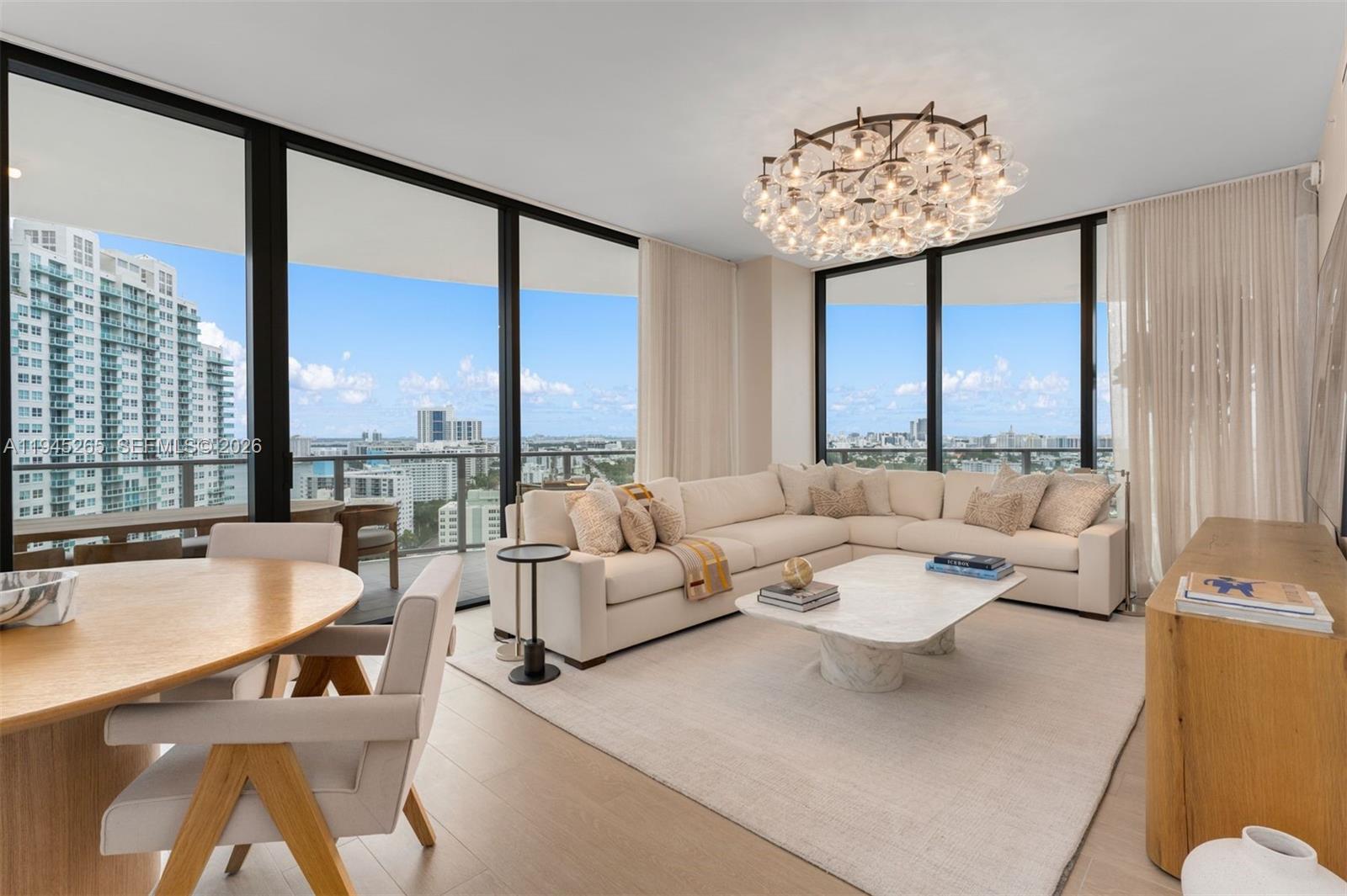 FIVE PARK - Residential