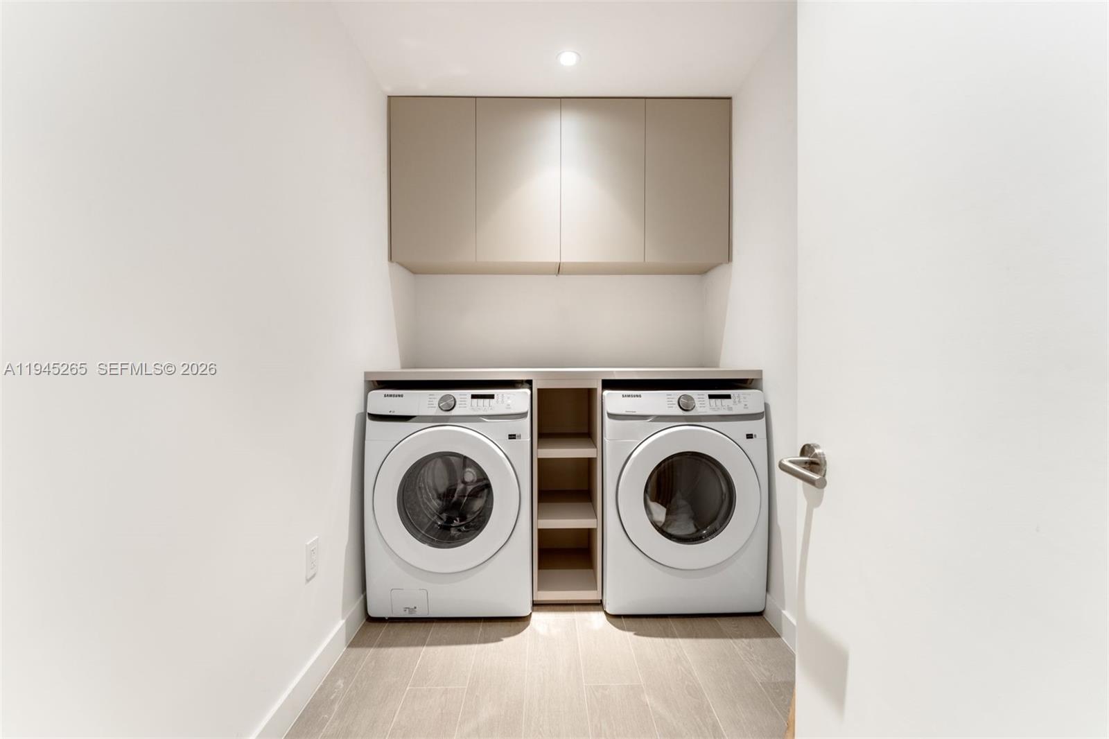 FIVE PARK - Residential