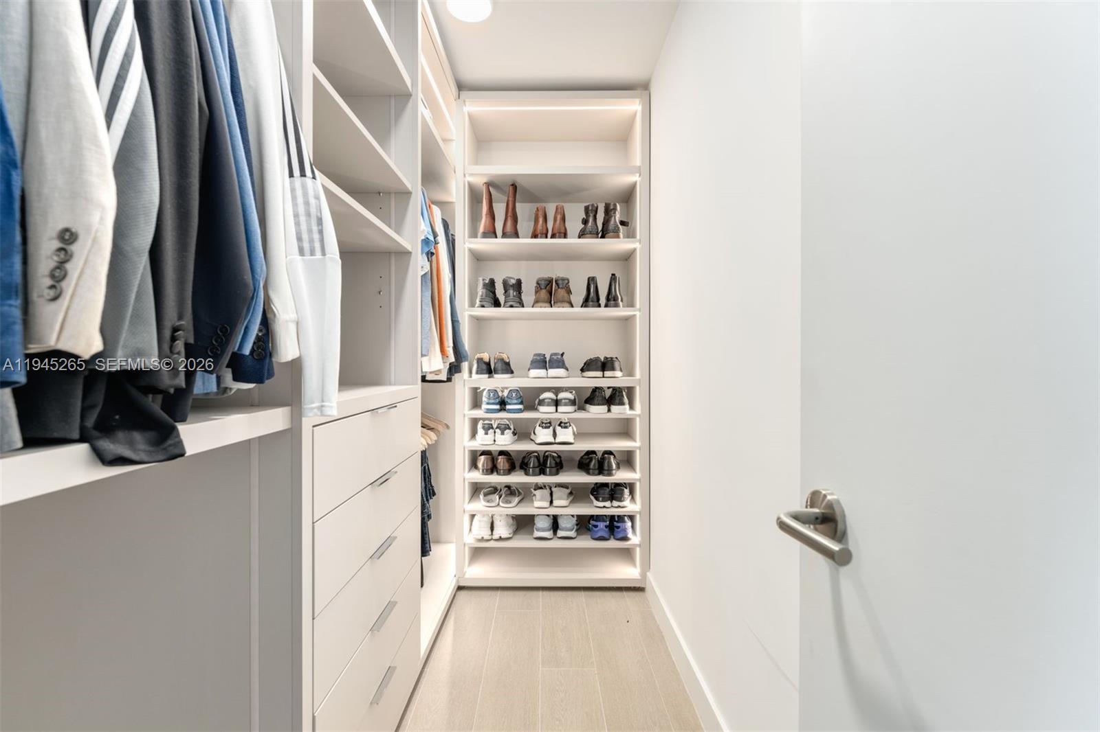 FIVE PARK - Residential