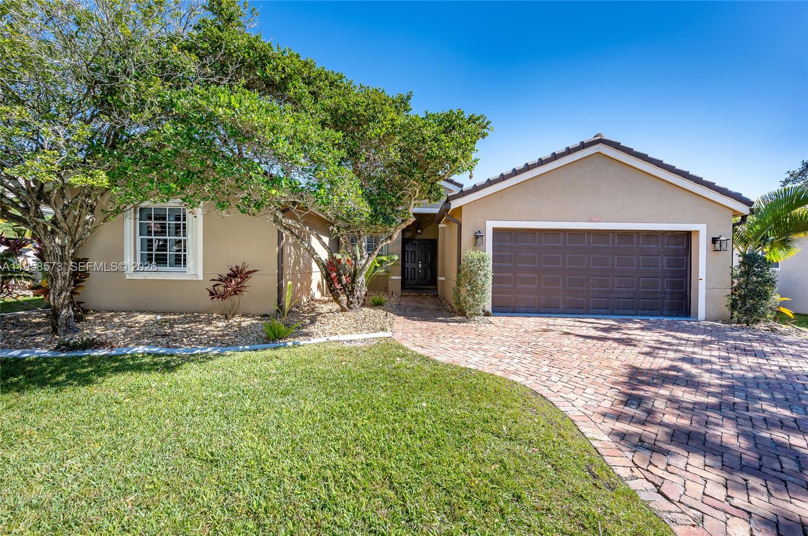 PEMBROKE SPRINGS PLAT - Residential Lease