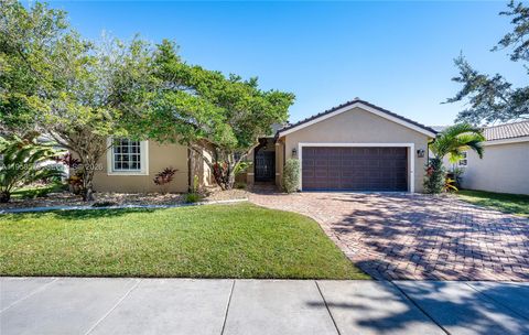 405 SW 198th Ter Pembroke Pines FL 33029