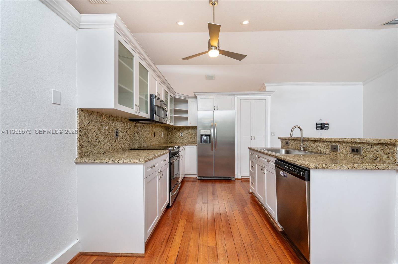 PEMBROKE SPRINGS PLAT - Residential Lease