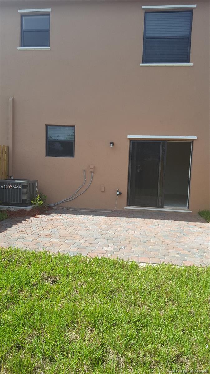 BAYWINDS OF GALAPAGOS FIR - Residential Lease