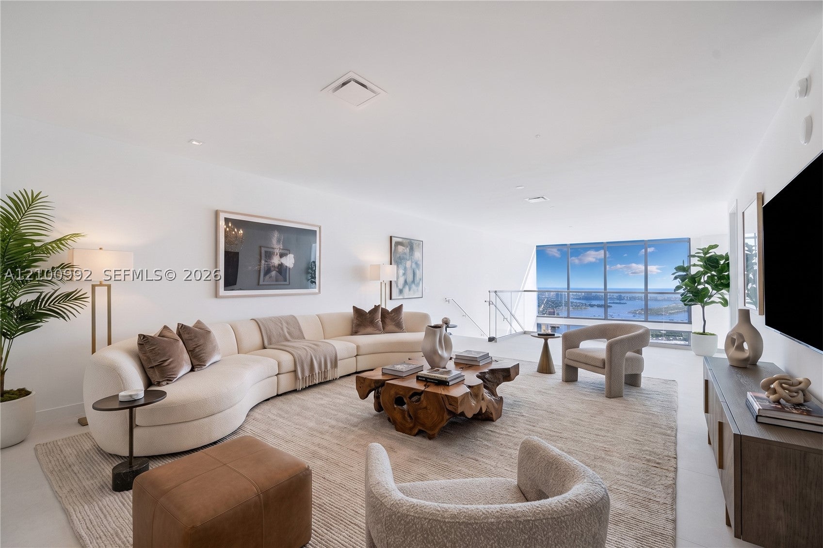 1400 Biscayne Boulevard UPH03