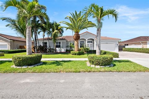 Single Family Residence in Miami FL 16255 50th Ter Ter.jpg