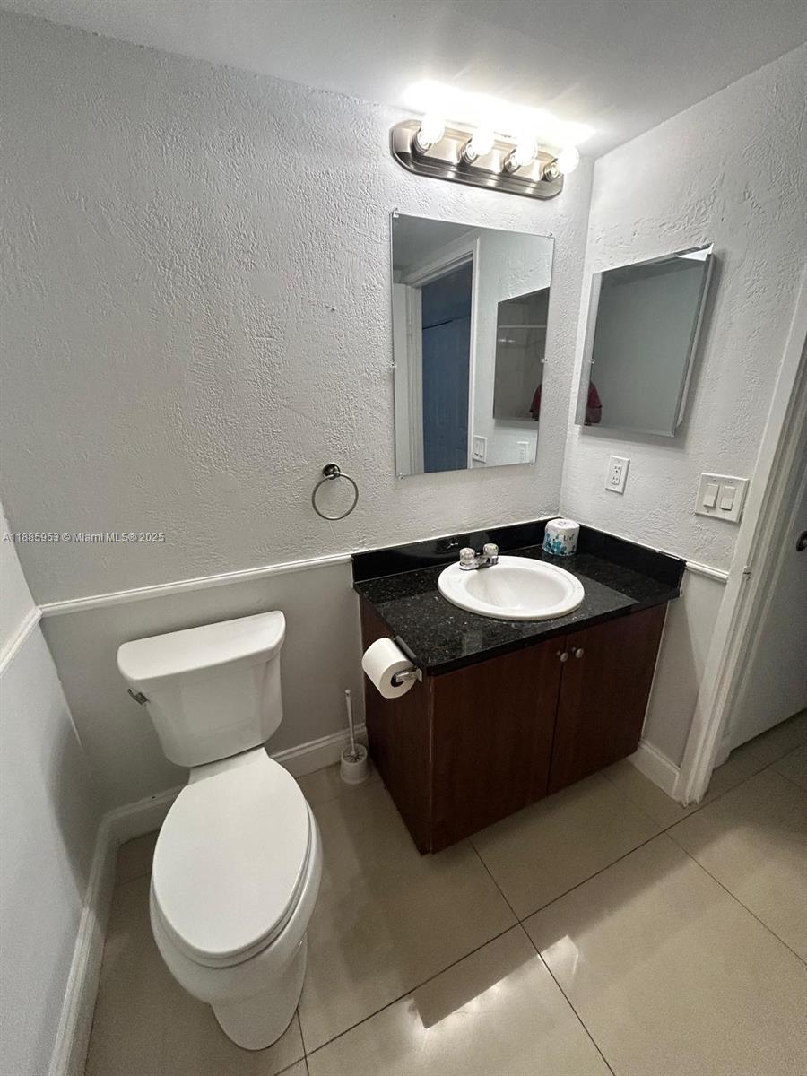 CRESCENT COVE CONDO - Residential