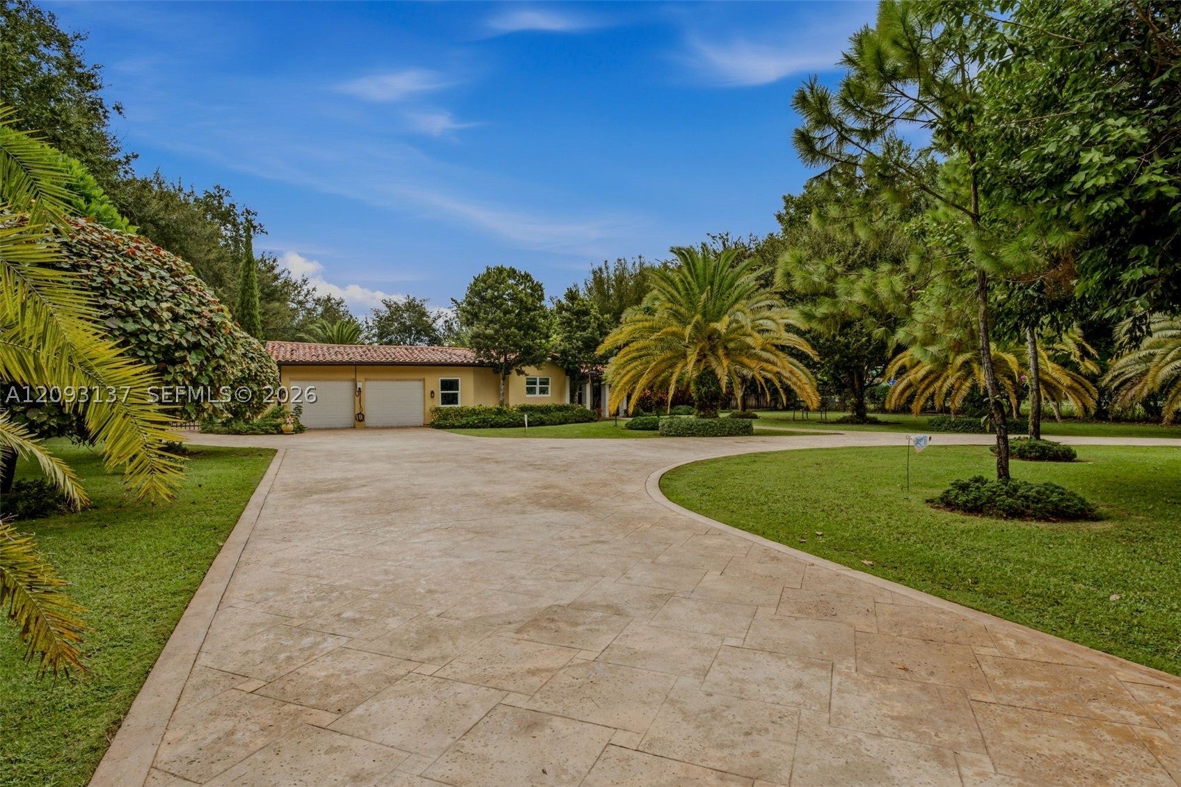 9801 SW 96th St, Miami, FL, 33176/$1,925,000 4 9801 SW 96th St