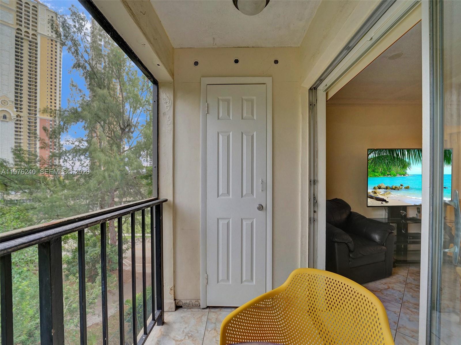 LE CARTIER CONDO - Residential Lease