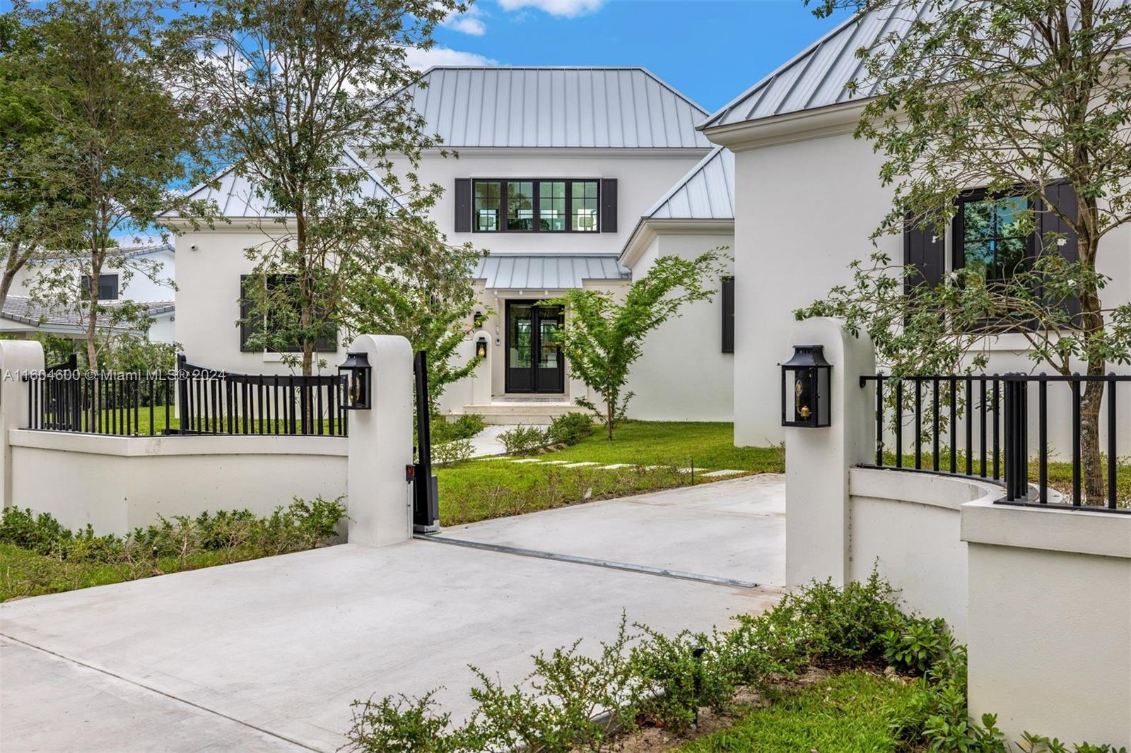 SUNRISE ESTS - Residential