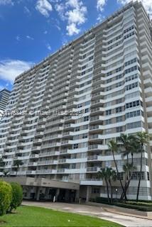 HEMISPHERES CONDO - Residential Lease