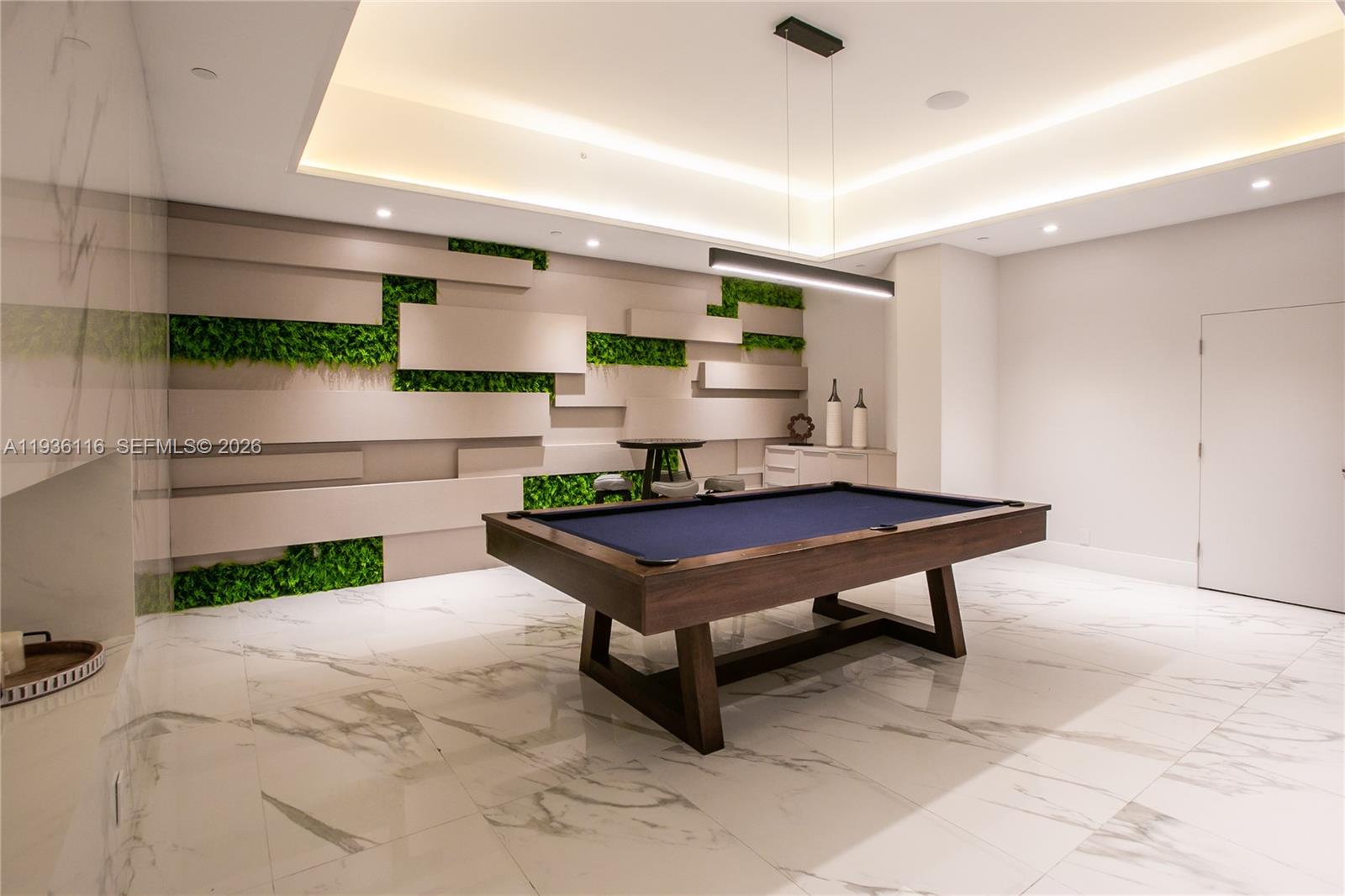 1000 ISL BLVD WILLIAMS IS - Residential