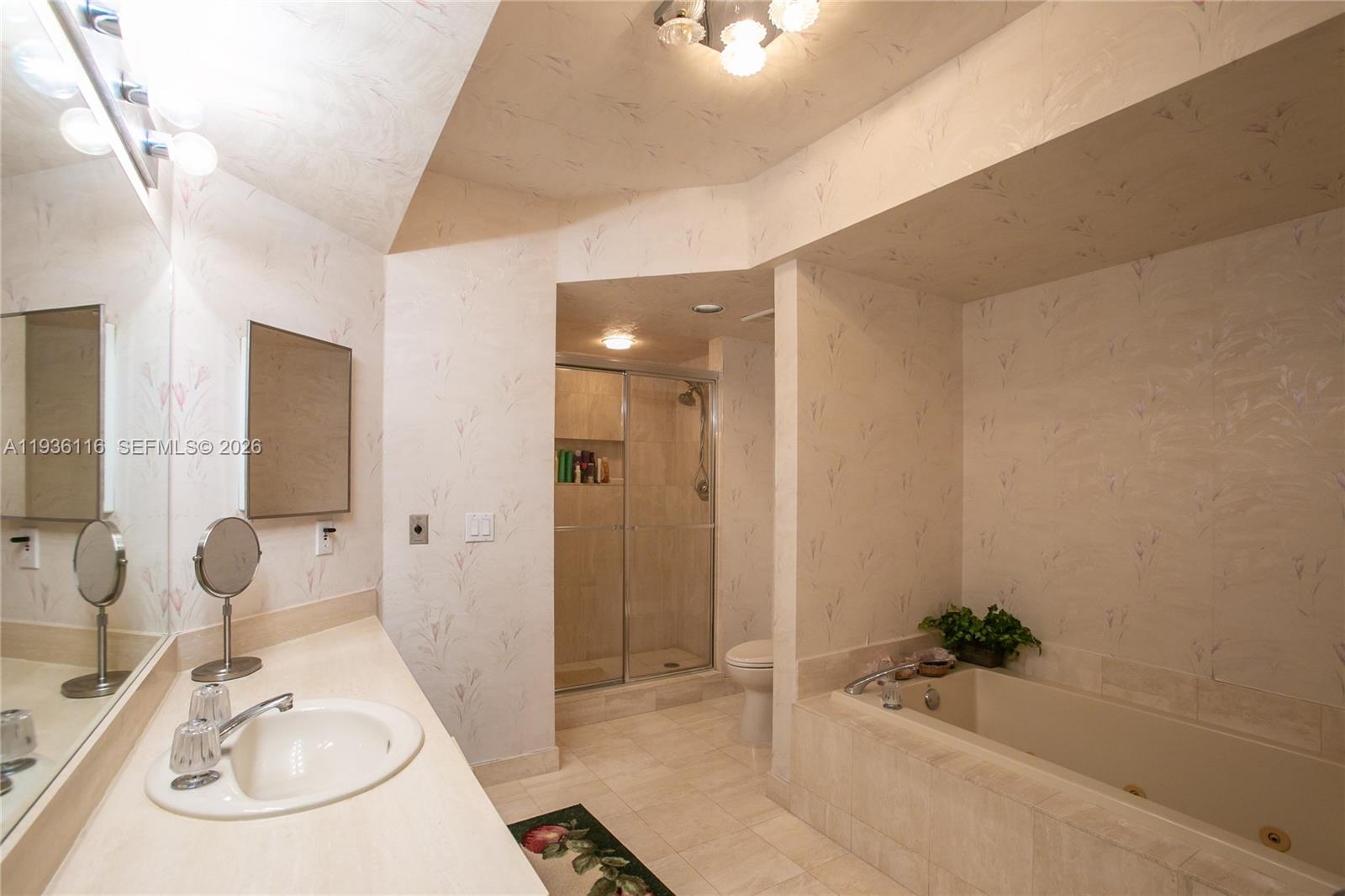 1000 ISL BLVD WILLIAMS IS - Residential