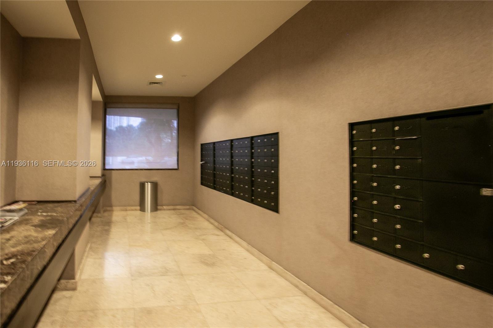 1000 ISL BLVD WILLIAMS IS - Residential