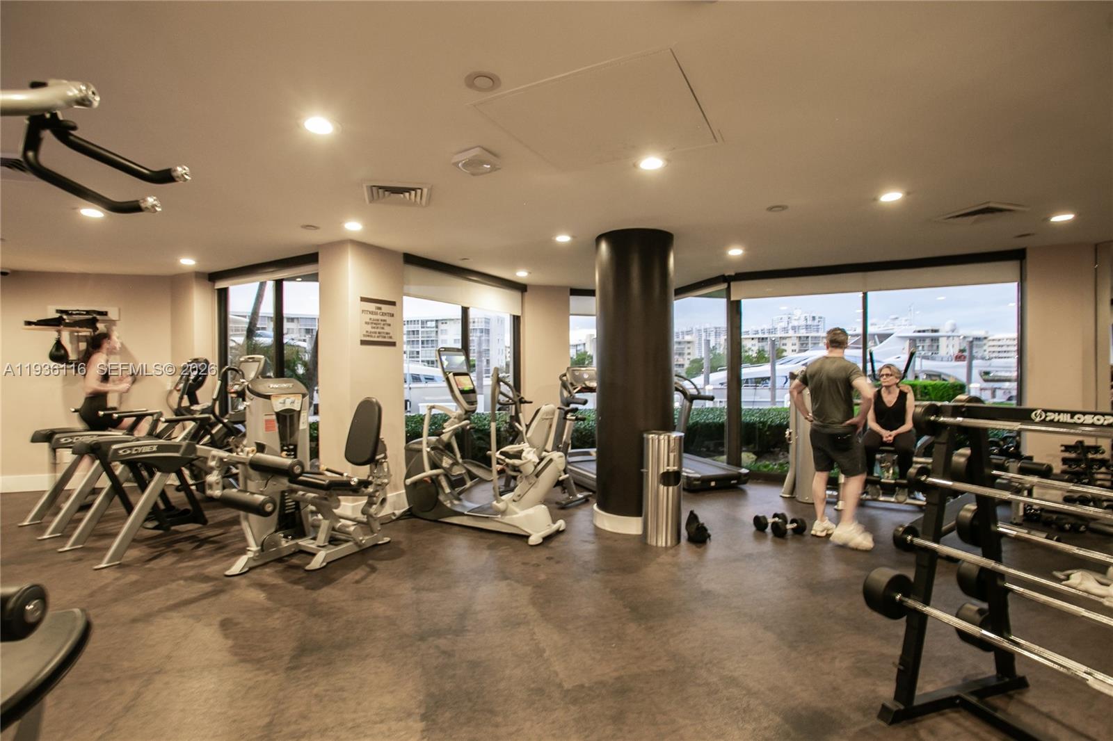 1000 ISL BLVD WILLIAMS IS - Residential