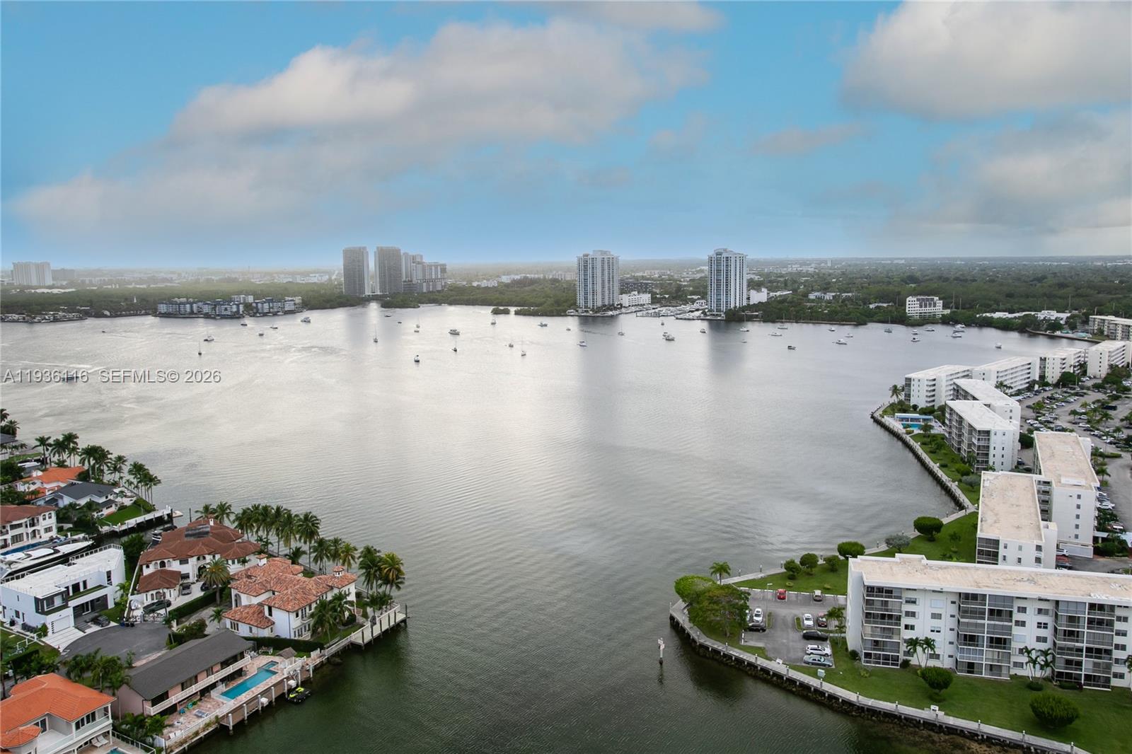 1000 ISL BLVD WILLIAMS IS - Residential