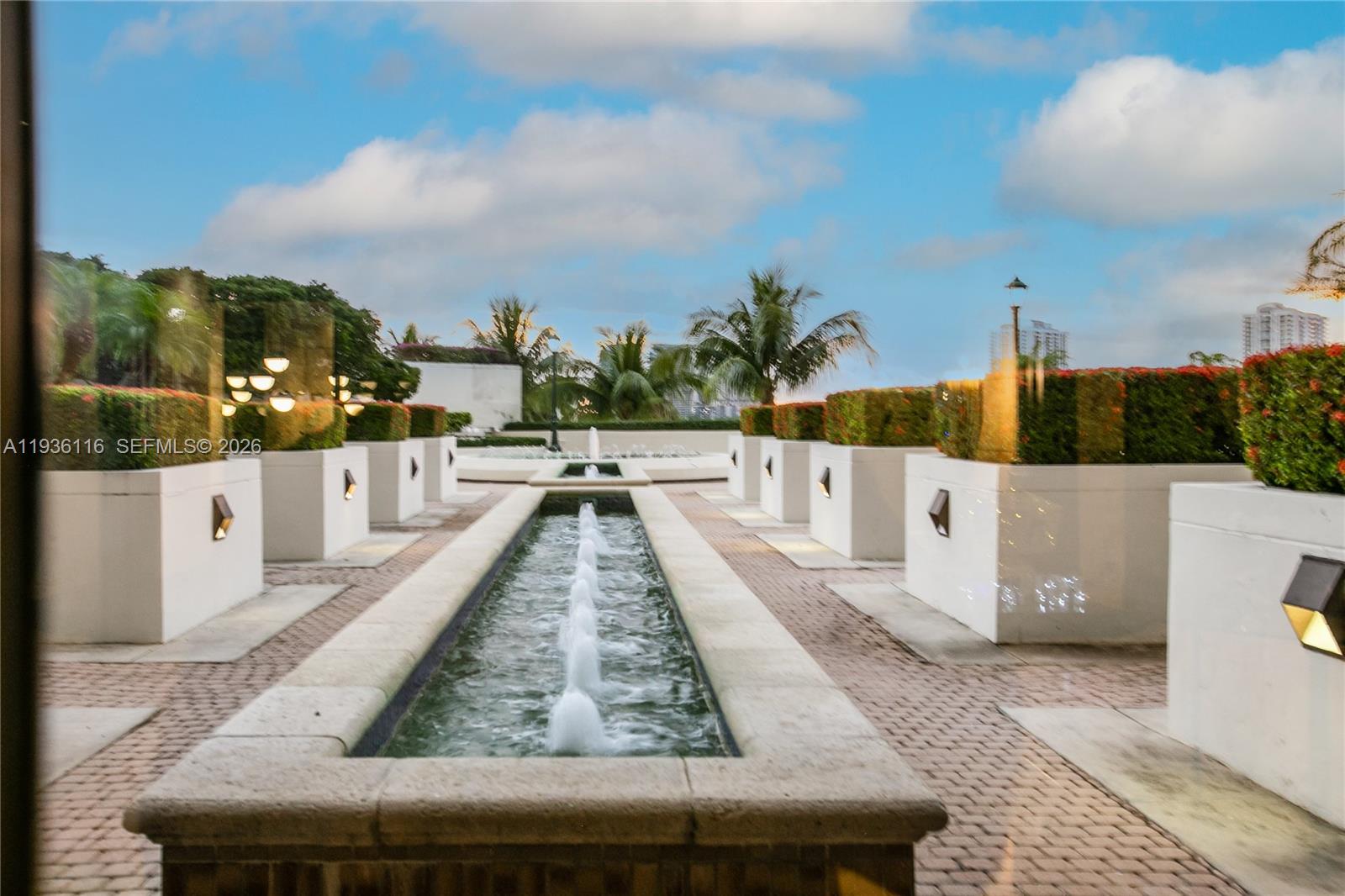 1000 ISL BLVD WILLIAMS IS - Residential