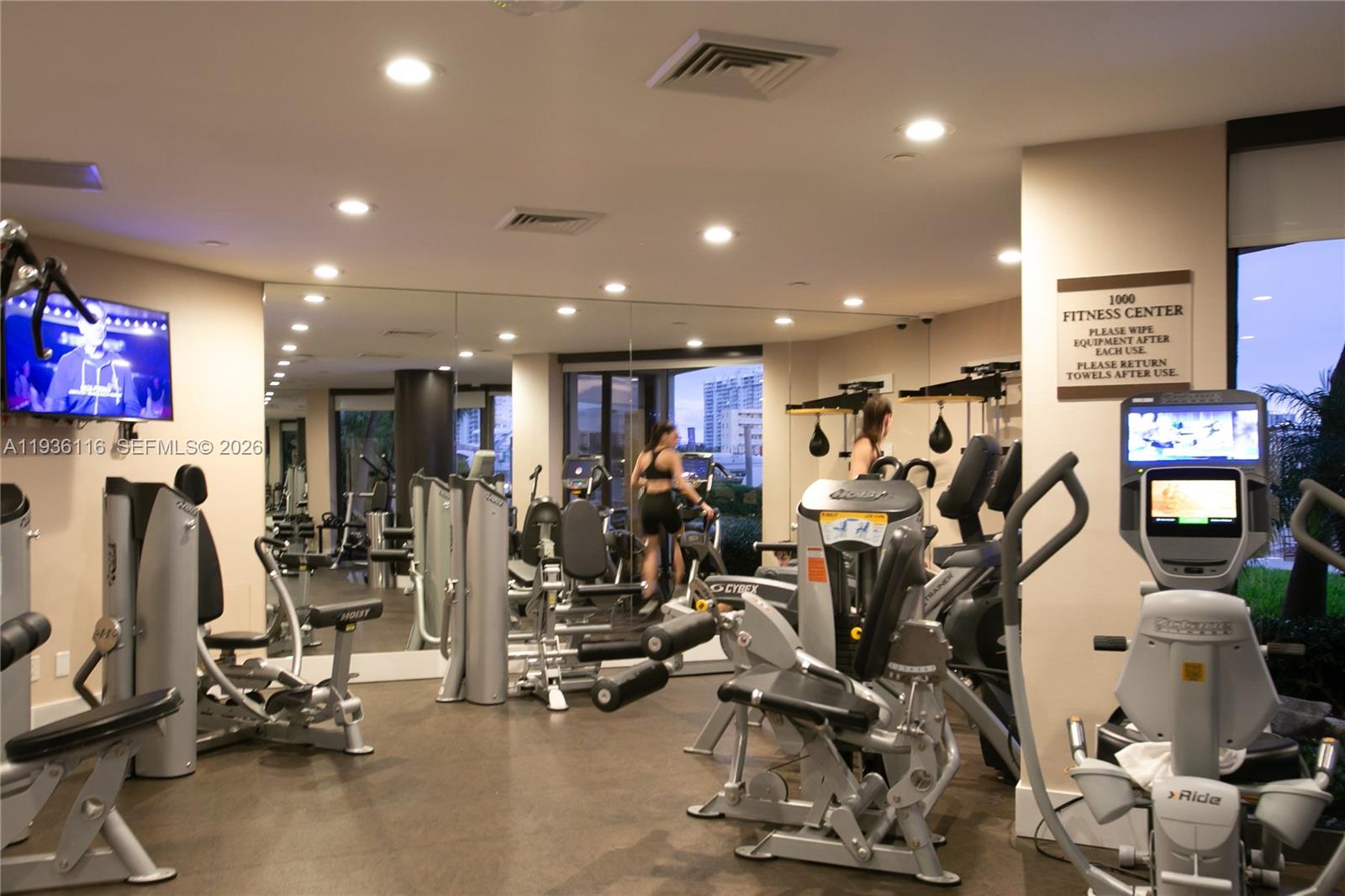 1000 ISL BLVD WILLIAMS IS - Residential