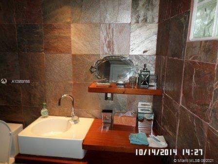 ILONA CONDO - Residential