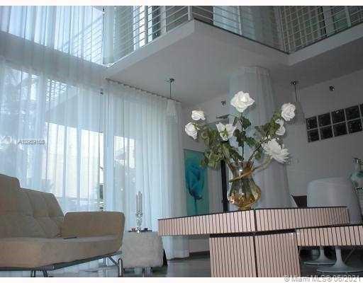 ILONA CONDO - Residential