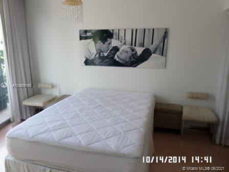 ILONA CONDO - Residential