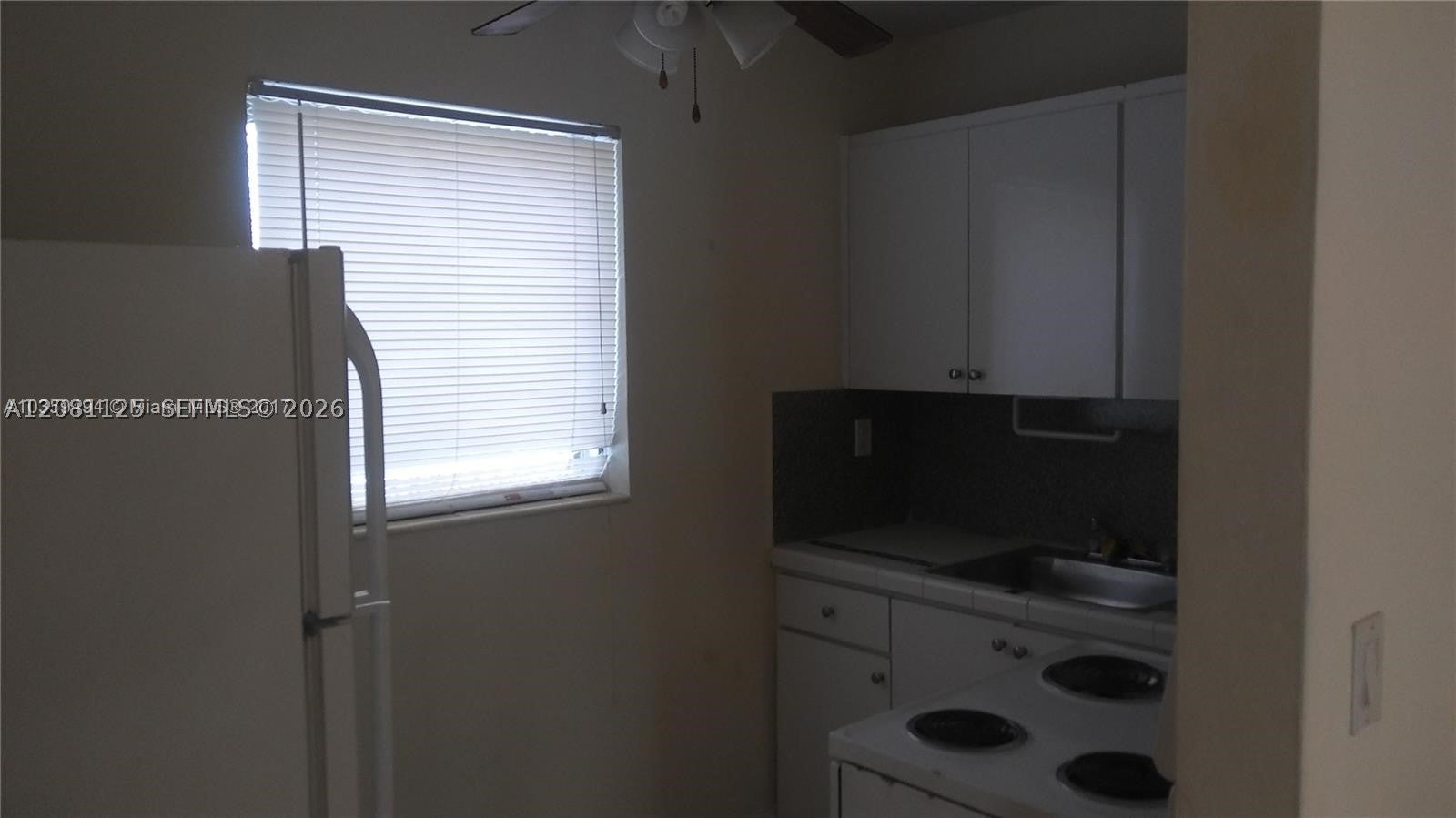 2441 SW 27th Ave 3