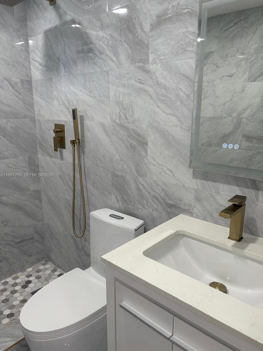 ATLANTIC HEIGHTS - Residential Lease