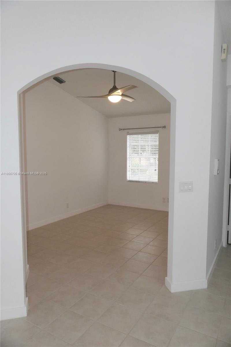 7887 Laina Ln 3