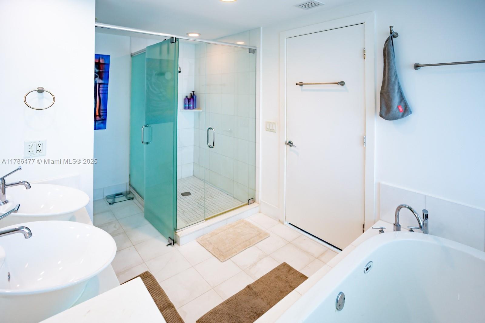 ARTECH RESIDENCES AT AVEN - Residential