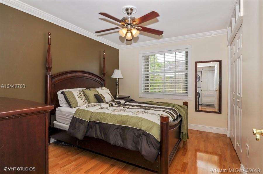 WEITZER SHAUNA MEADOWS SE - Residential