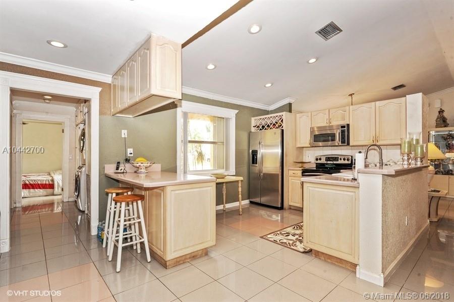 WEITZER SHAUNA MEADOWS SE - Residential