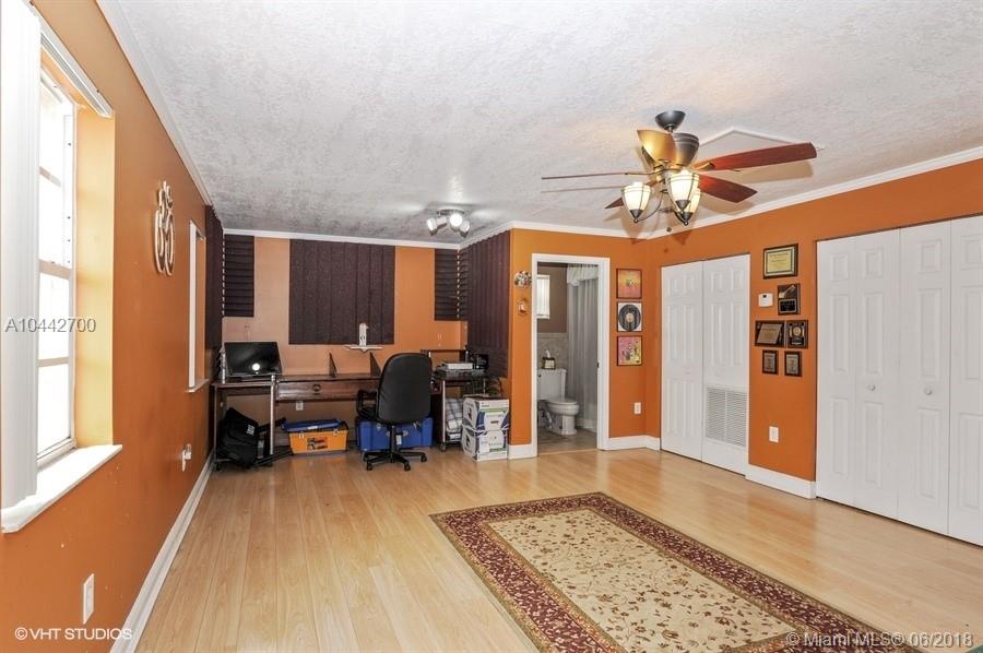 WEITZER SHAUNA MEADOWS SE - Residential