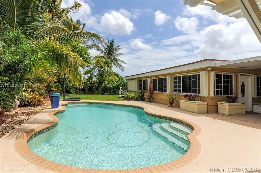 WEITZER SHAUNA MEADOWS SE - Residential