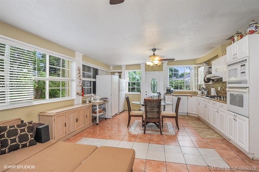 WEITZER SHAUNA MEADOWS SE - Residential