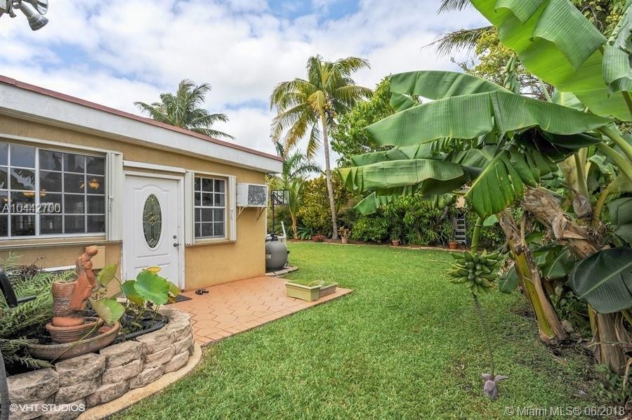 WEITZER SHAUNA MEADOWS SE - Residential