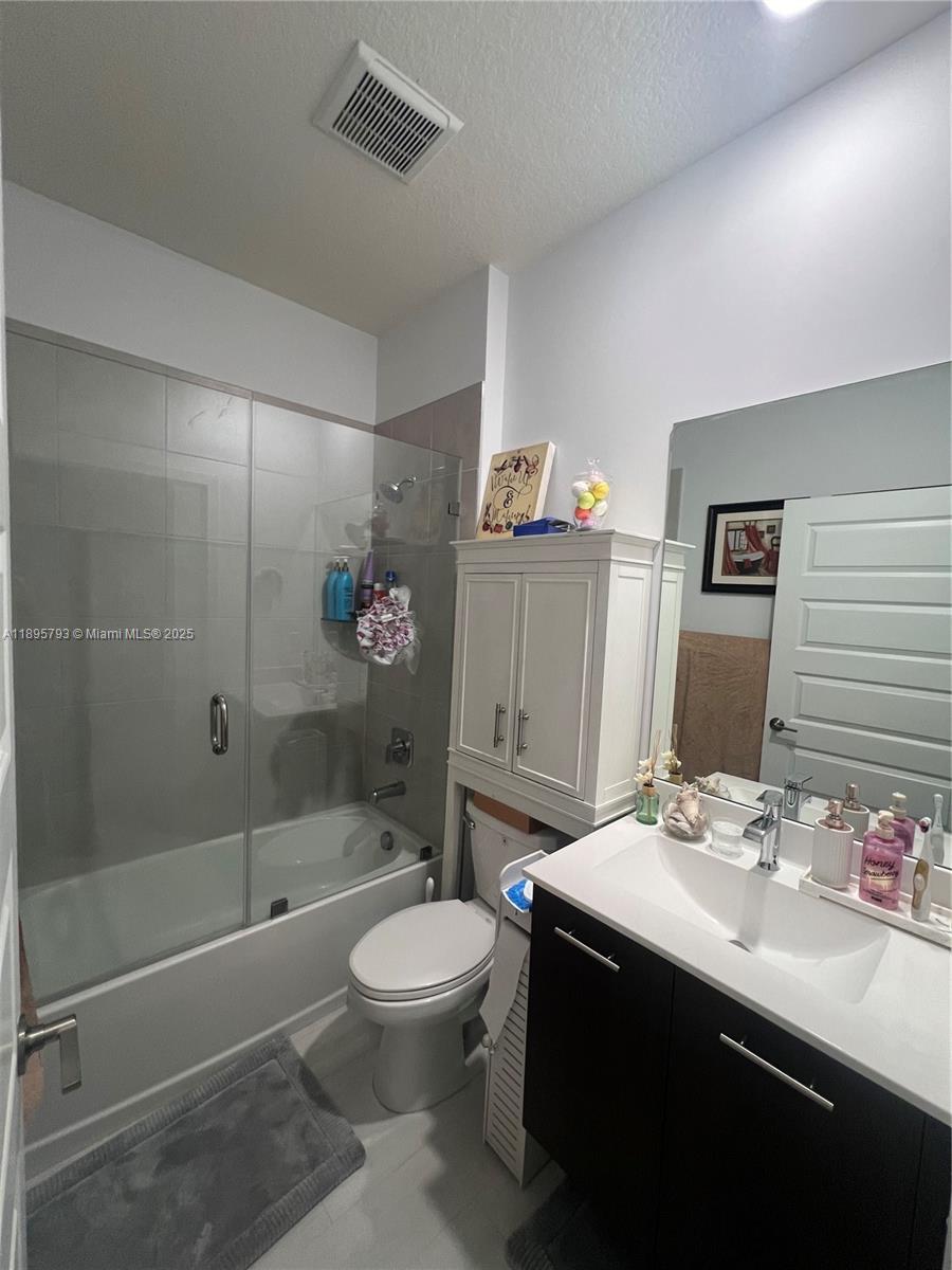 URBANA AT THE RESIDENCES - Residential