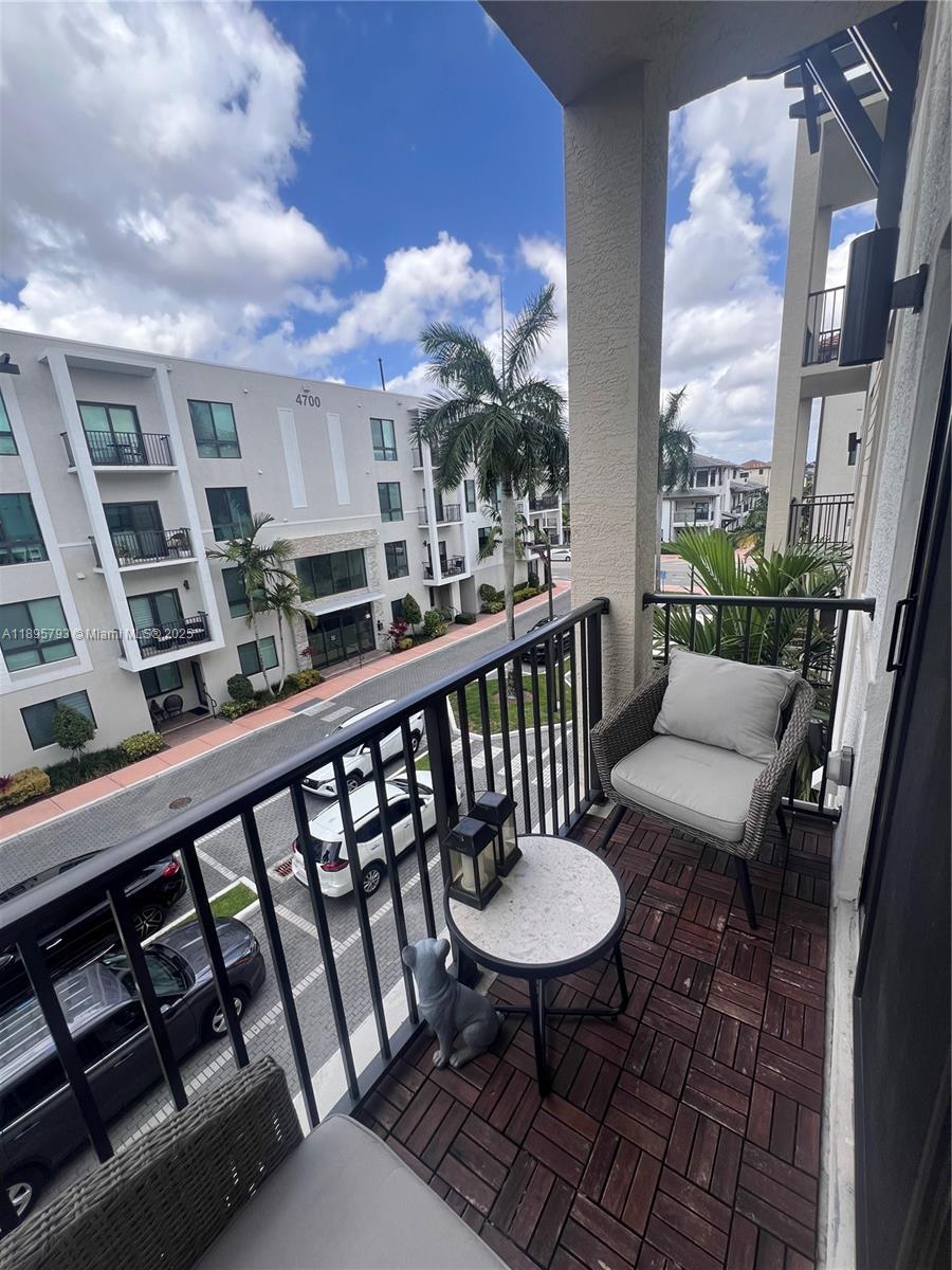 URBANA AT THE RESIDENCES - Residential