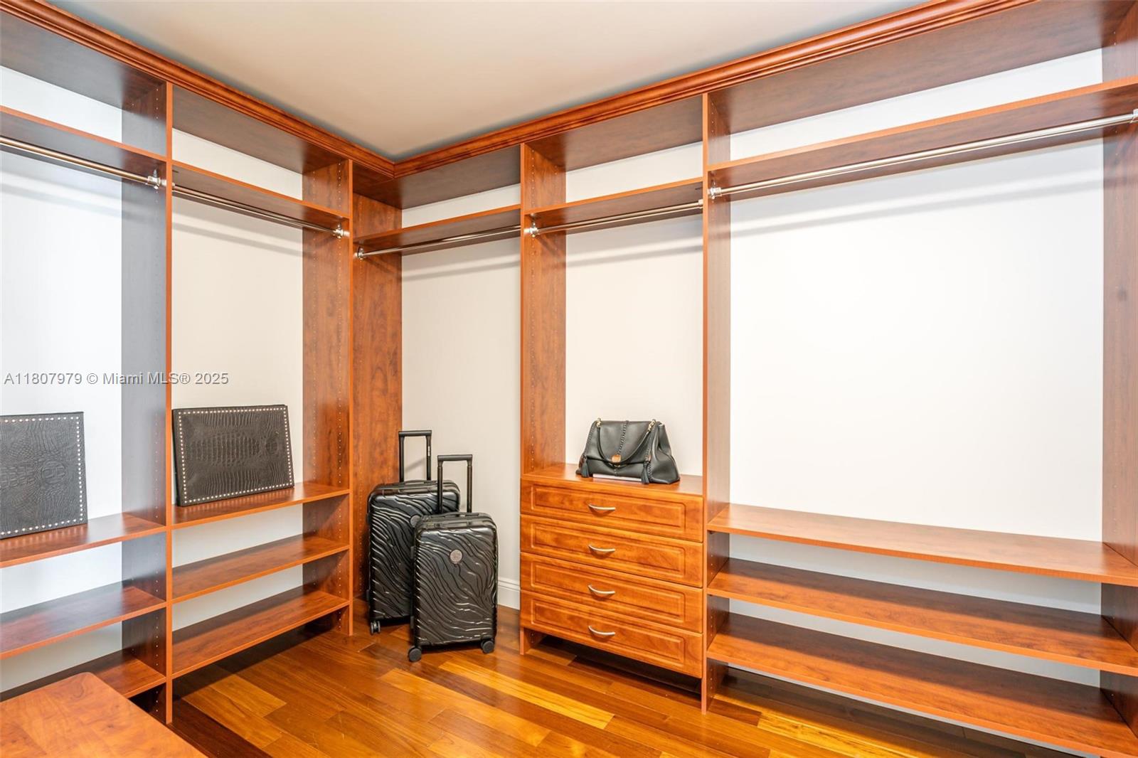 LAS OLAS BEACH CLUB CONDO - Residential