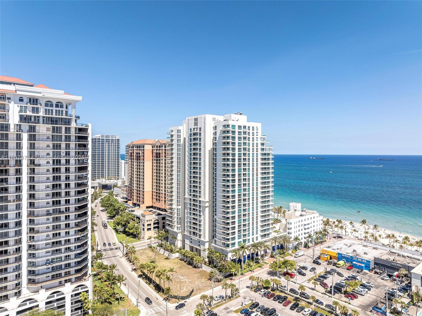 Property for Sale at 101 S Fort Lauderdale Beach Blvd 1001, Fort Lauderdale, Broward County, Florida - Bedrooms: 3 
Bathrooms: 4  - $2,550,000