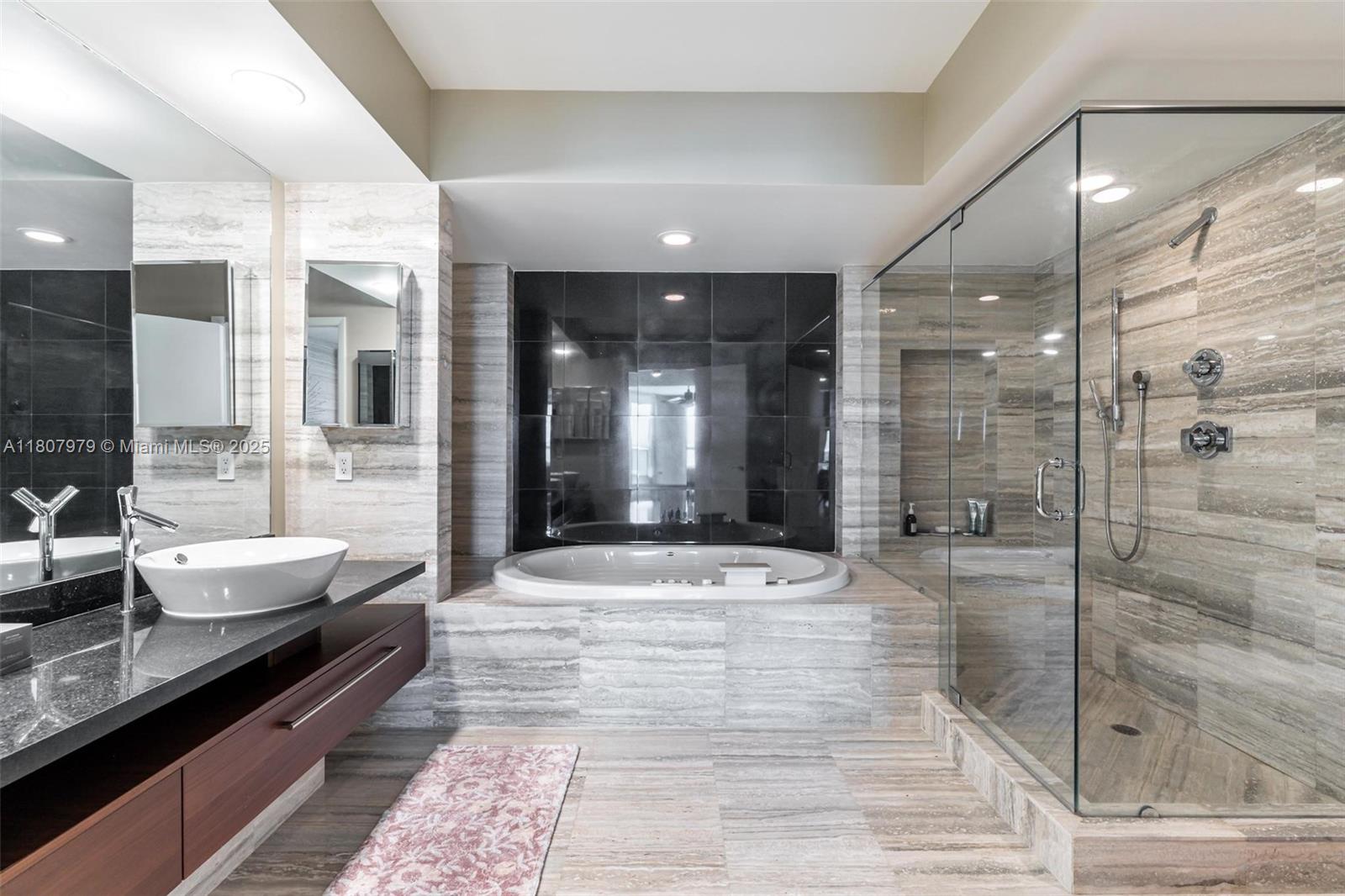 LAS OLAS BEACH CLUB CONDO - Residential