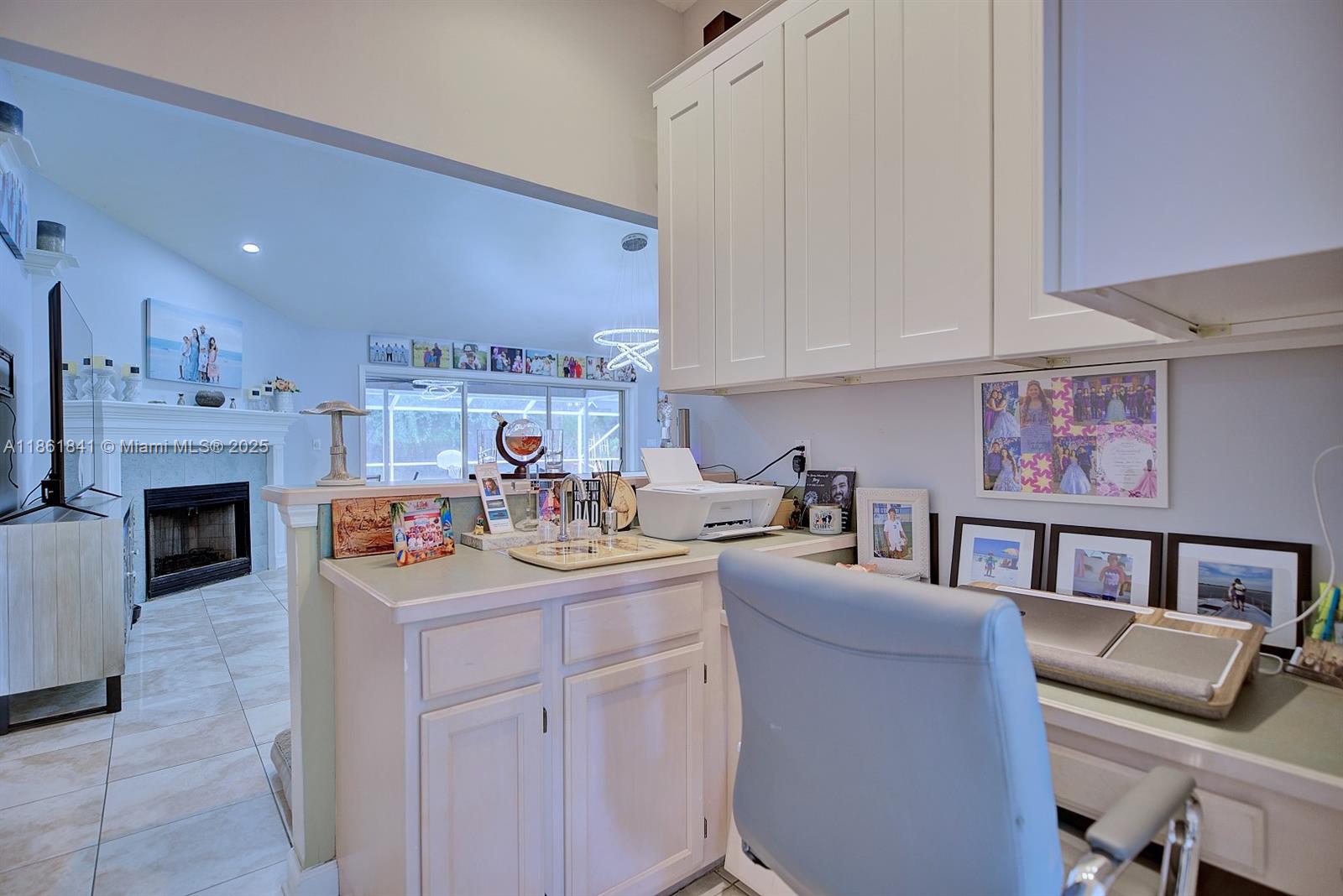 PRAIRIE OAKS - Residential