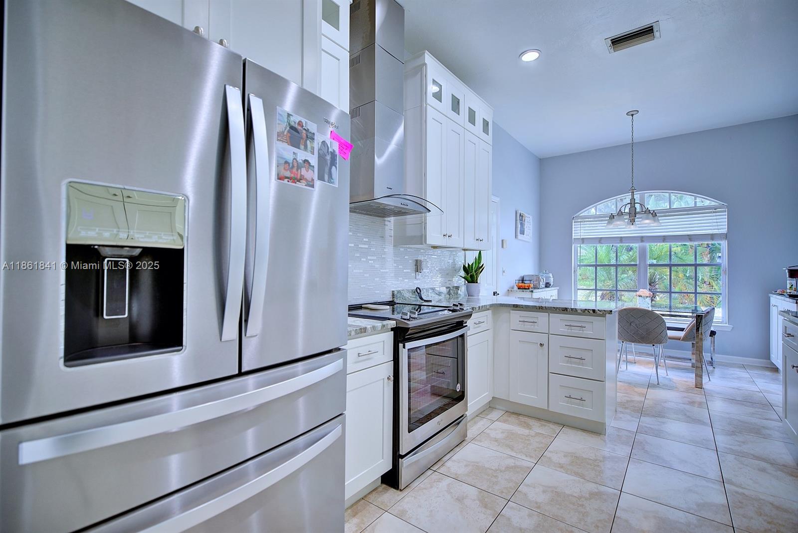 PRAIRIE OAKS - Residential