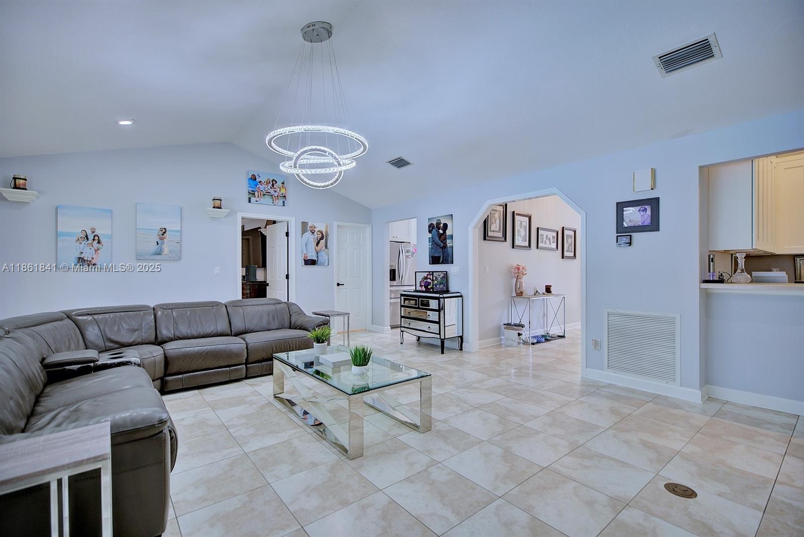 PRAIRIE OAKS - Residential