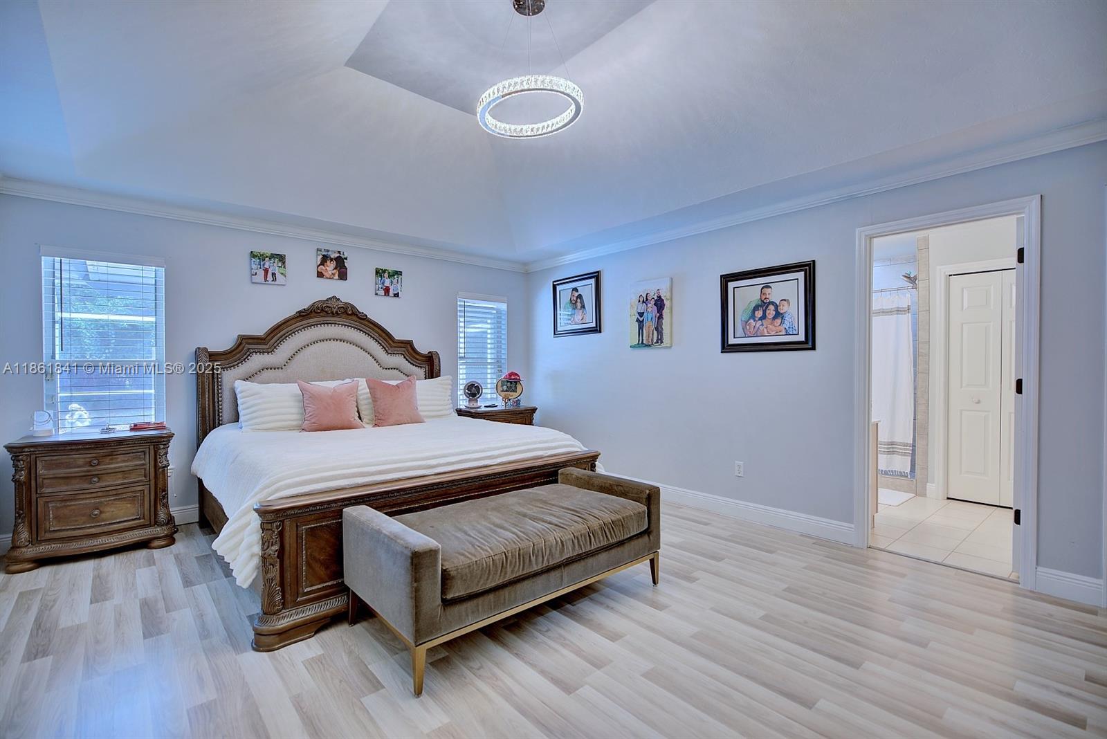 PRAIRIE OAKS - Residential